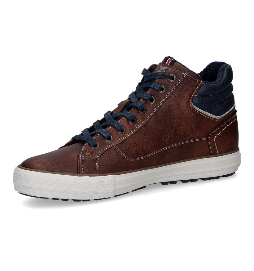 Mustang Chaussures hautes en Brun foncé pour hommes (313559)