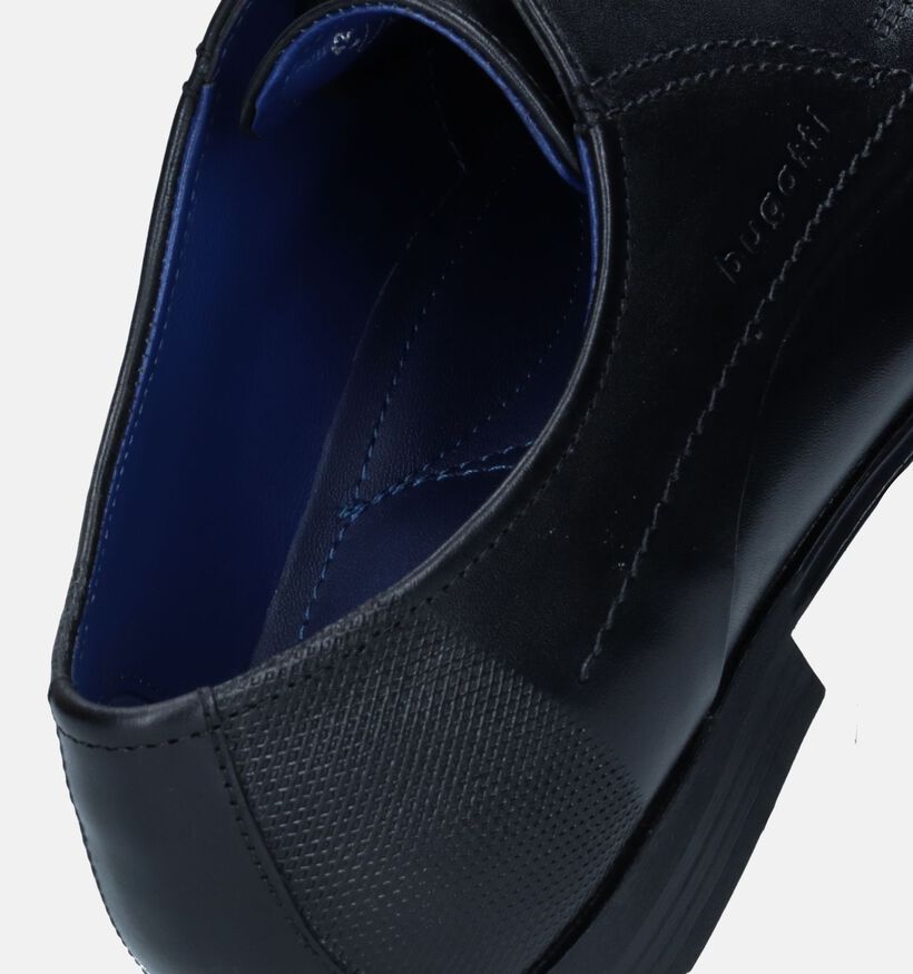 Bugatti Chaussures classiques en Noir pour hommes (327864)
