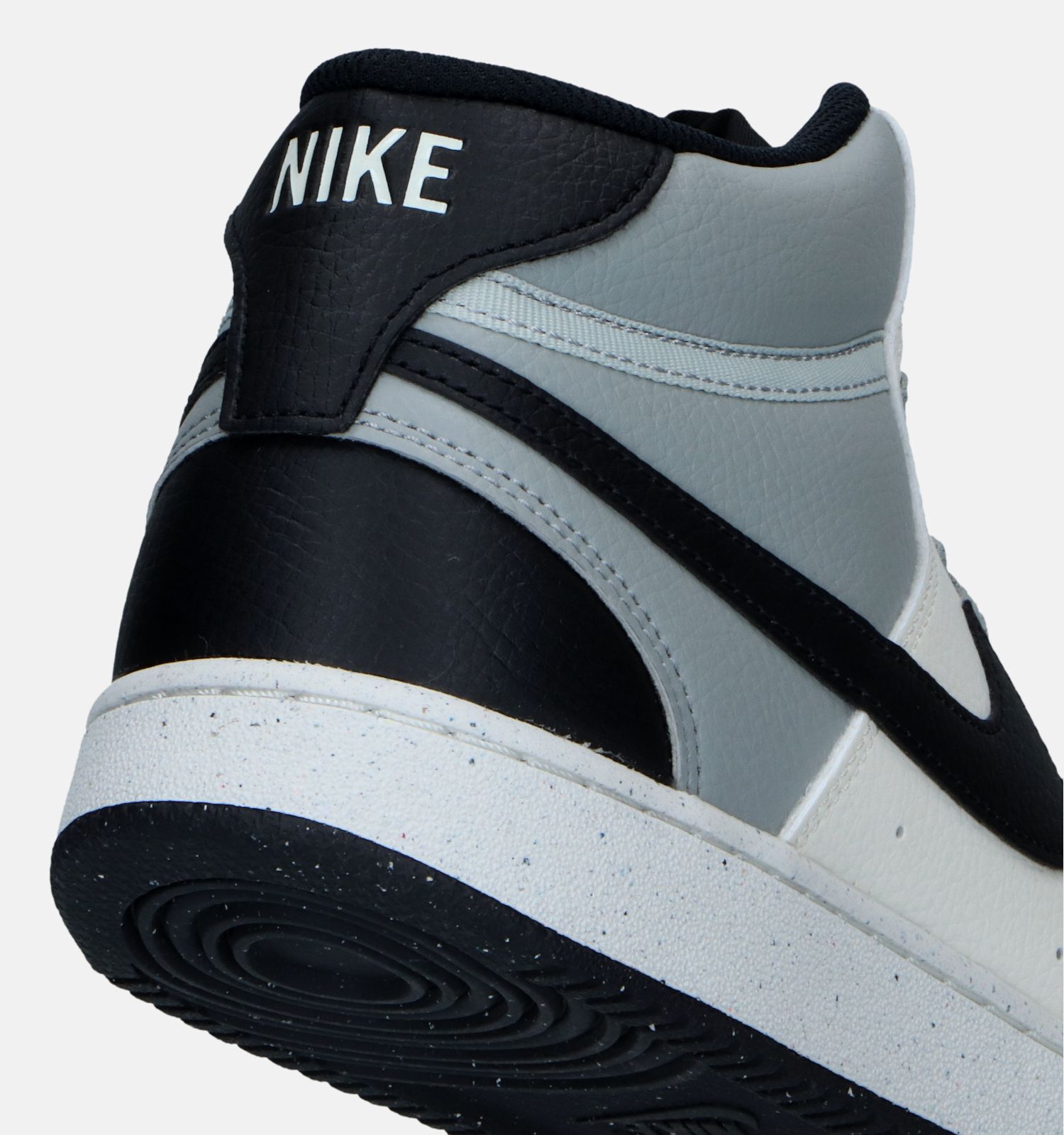 Nike court borough heren sales