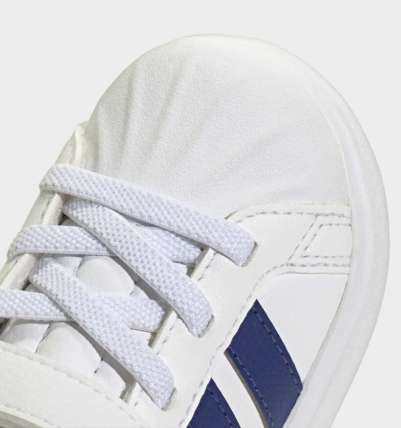 adidas Streettalk Witte/Donkerblauwe Sneakers voor jongens (380611) - geschikt voor steunzolen