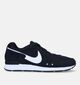 Nike Venture Runner Baskets en Noir pour hommes (327998)