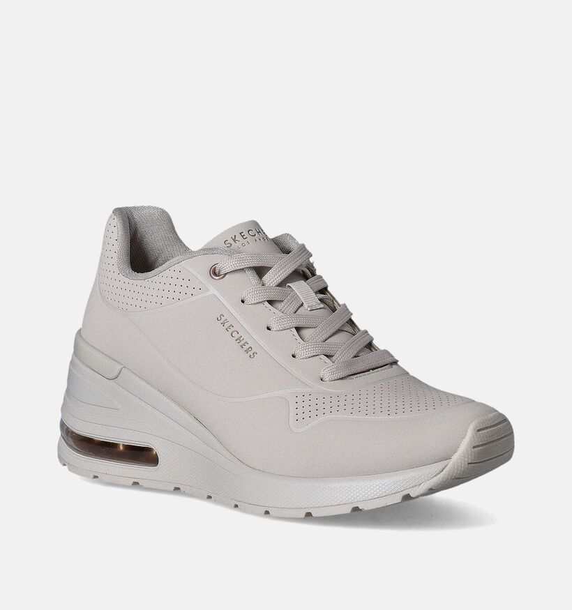 Skechers Million Air Alevated Air Ecru Sneakers met sleehak voor dames (350353)