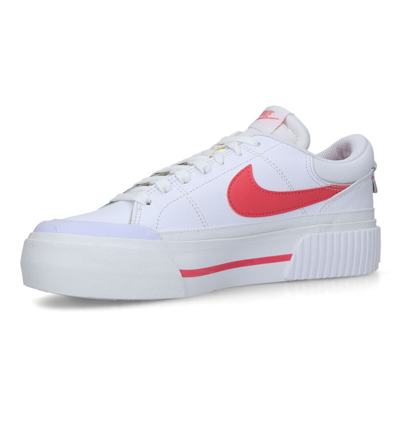 Nike Court Legacy Lift Baskets en Blanc pour femmes (324639)