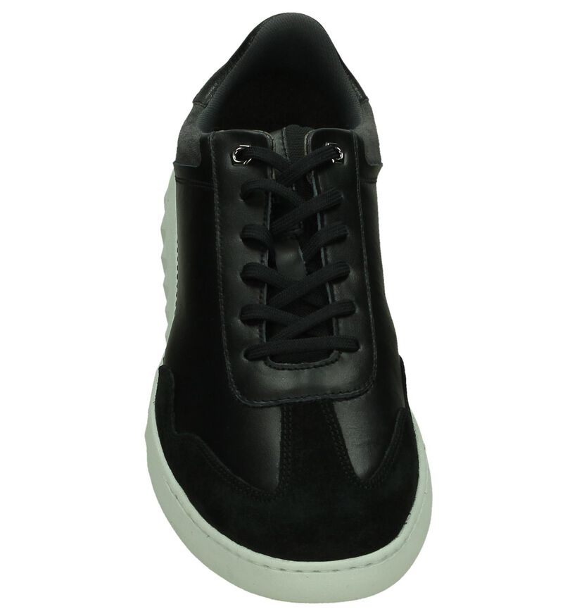 Diesel Chaussures basses en Noir en cuir (199346)
