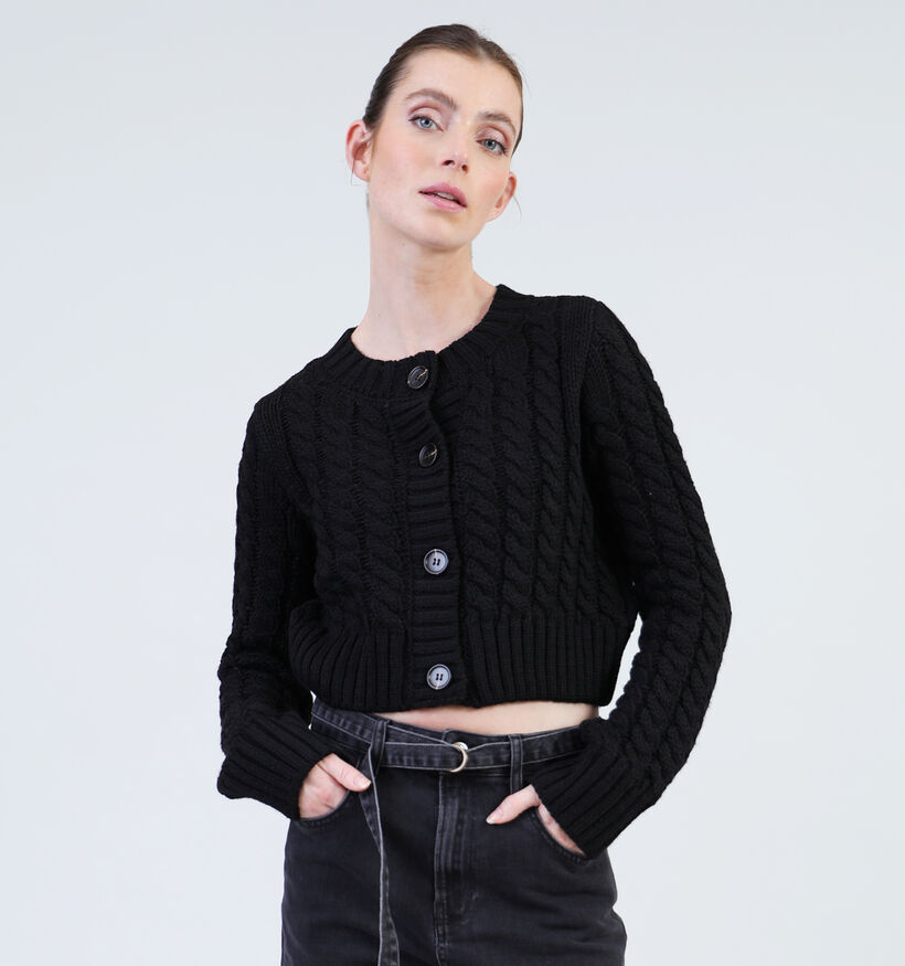 Vero Moda Mitzi Cardigan cropped avec boutons en Noir pour femmes (332603)