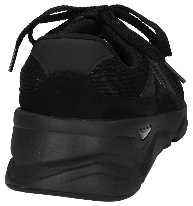 New Balance Baskets basses en Noir en daim (250389)