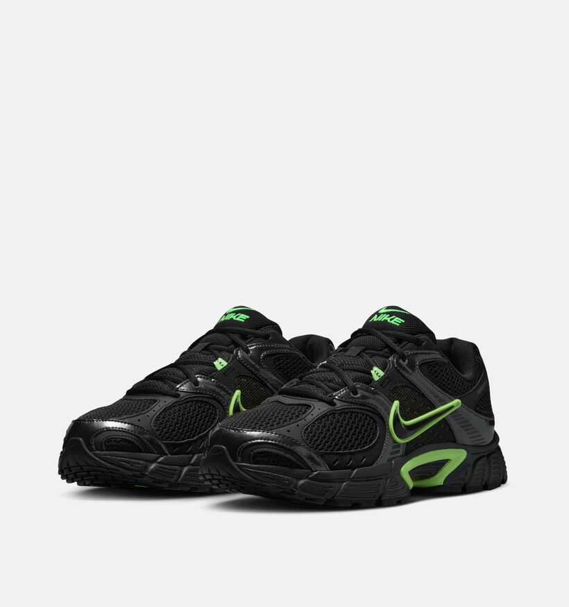 Nike Baskets basses en Noir pour hommes (359845)