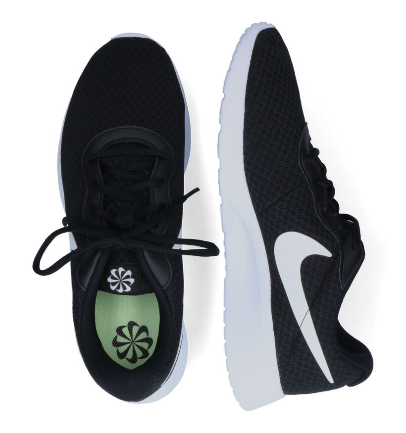 Nike Tanjun Zwarte Sneakers voor heren (309098)