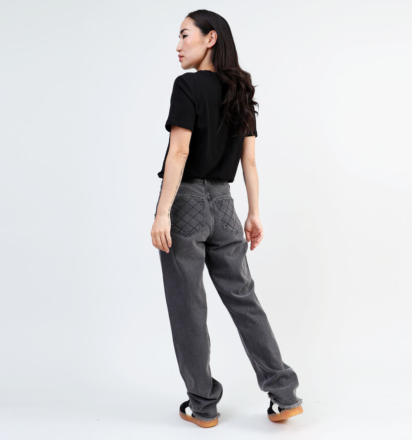 Pieces Rine T-shirt en Noir pour femmes (348383)