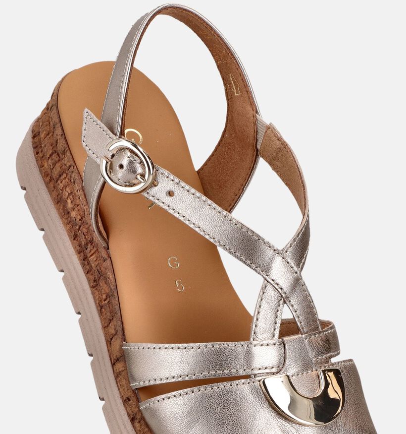 Gabor Sandales compens&eacute;es en Or pour femmes (371126)