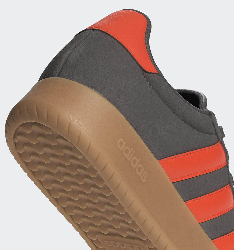 adidas Barreda Baskets en Vert/Orange pour hommes (359482) - pour semelles orthopédiques