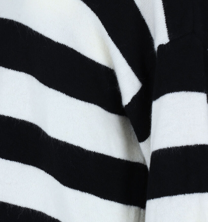 Dolce C. Pull rayé en Noir / Blanc (326406)