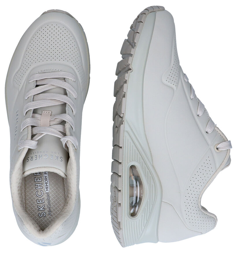 Skechers Uno Stand On Air Baskets en Blanc pour femmes (334201)