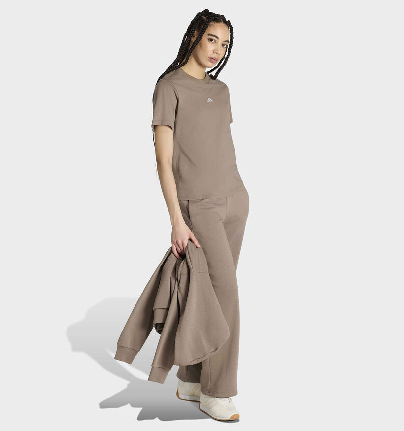 adidas Essentials Bruine T-shirt met Korte Mouwen voor dames (385965)