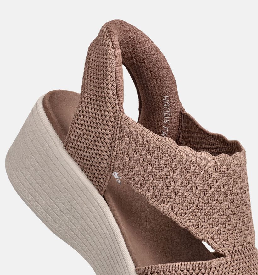 Skechers Parallel Lite Summer Invite Bruine Sandalen op Sleehak voor dames (371259)