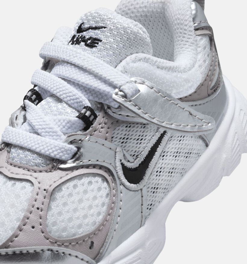 Nike V5 RNR Witte Sneakers voor jongens, meisjes (364630) - geschikt voor steunzolen