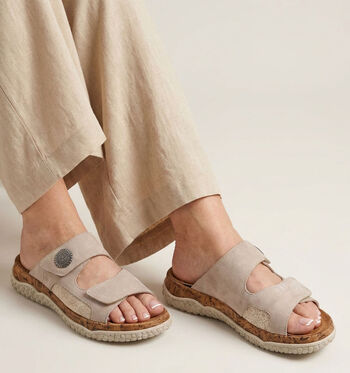 Rieker Nu-pieds Beige