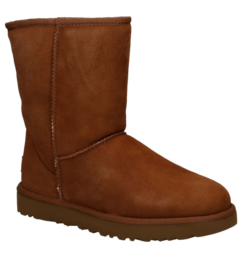 UGG Classic Short Bottes en Cognac en nubuck (313768)