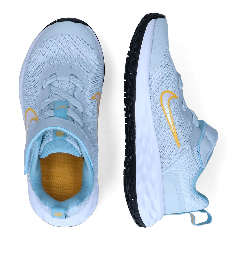 Nike Revolution Baskets en Bleu pour filles (309003) - pour semelles orthopédiques