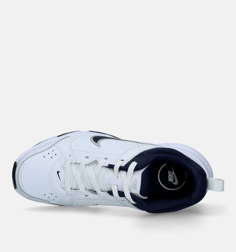 Nike Defy All Day Baskets en Blanc pour hommes (332318)
