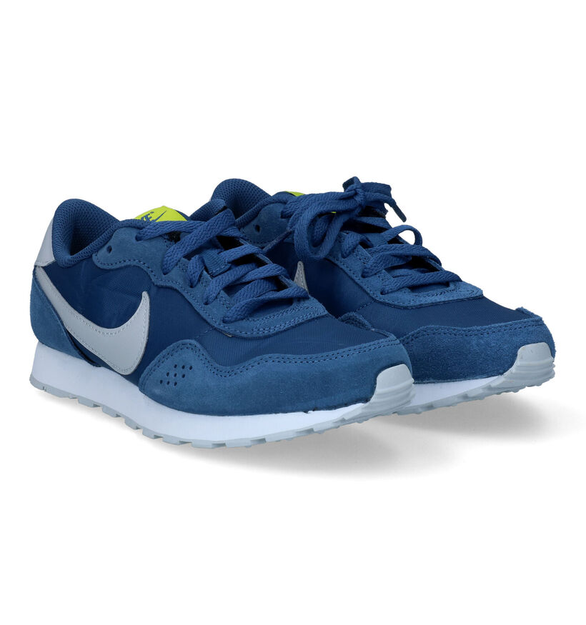 Nike MD Valiant Baskets en Blanc pour filles, garçons (319515) - pour semelles orthopédiques