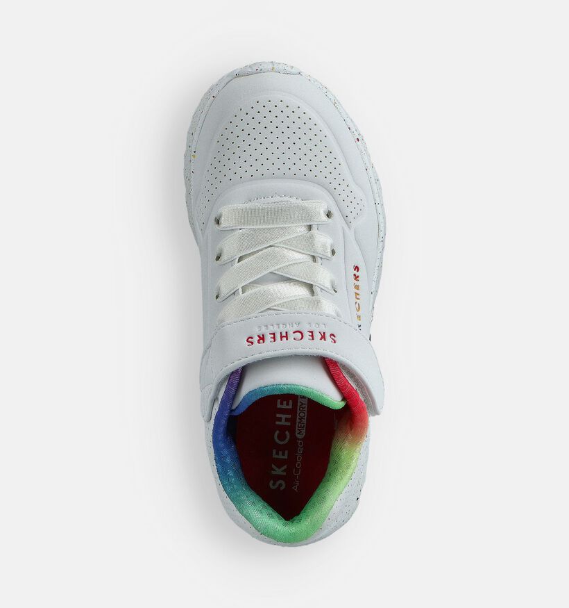 Skechers Uno Lite Rainbow Baskets en Blanc pour filles (366283) - pour semelles orthopédiques