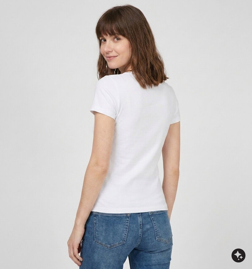 Guess T-shirt en Blanc pour femmes (375882)