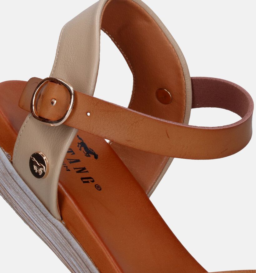 Mustang Sandales plates en Beige pour femmes (338765)