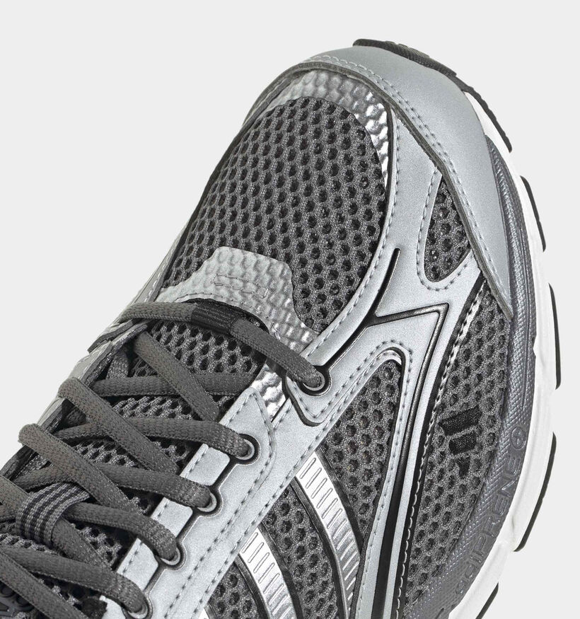 adidas Spiritain 2000 Baskets basses en Noir/Argent pour hommes (372952) - pour semelles orthop&eacute;diques