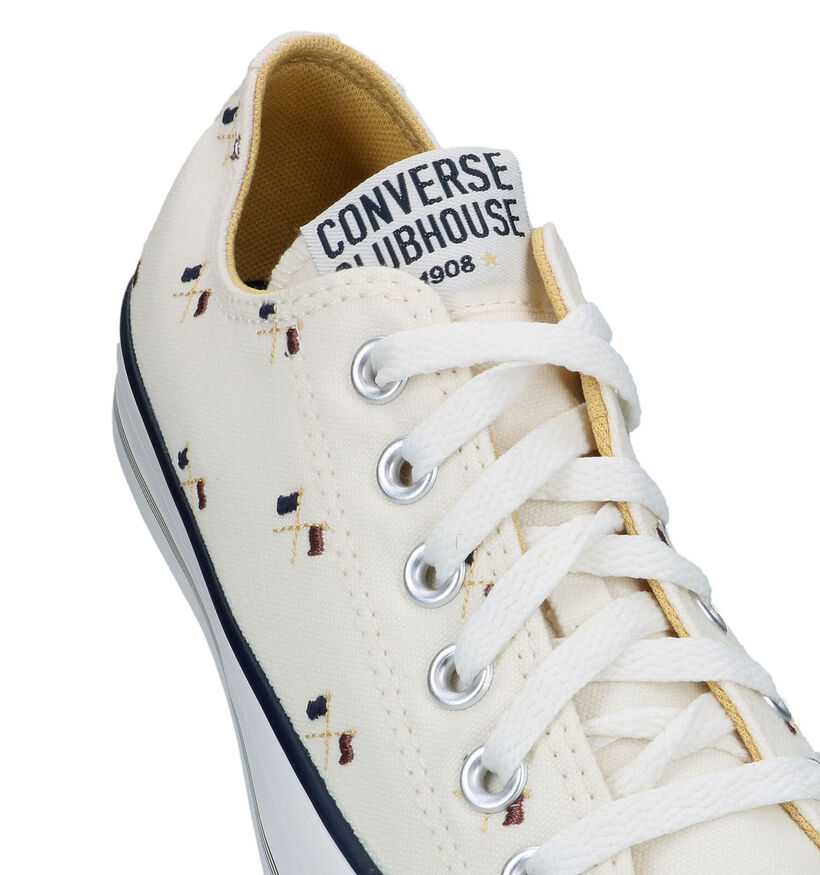 Convers Chuck Taylor All Star Baskets en Écru pour femmes (325480)