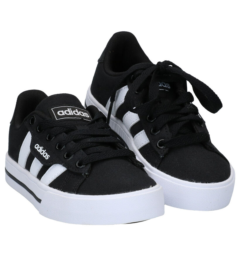 adidas Daily Baskets en Noir en textile (284603)