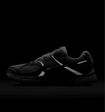 Nike V5 RNR Low Sneakers Black/Black/Anthracite/Black/ Black Anthracite/001 -Black/ Black Anthracite/Black/ Black Anthracite/ Smoke Grey/004 -Black/ Black Anthracite/ Smoke Grey/Black/ Black Anthracite/ Lime Blast/Black/ Phantom/ Gum/ Med Brown/400 -BLUE VOID/BLACK-WOLF GREY-PLATINUM TINT/105 -SUMMIT WHITE/FIRE RED-PLATINUM TINT/Cave Stone/Black/College Grey/Vast Grey/White/ Black/ Vast Grey/ College Grey/201 -Moon Particle/ Light orewood brown/006 -Pencil Point/ Atmosphere Grey/009 -Phantom/ Black Pencil Point