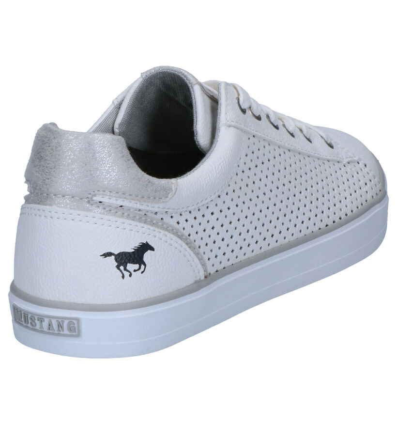 Mustang Chaussures à lacets en Blanc en simili cuir (266886)