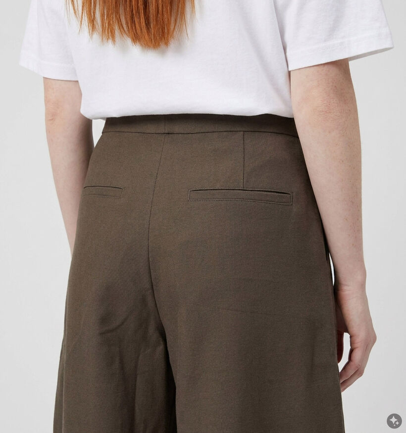 Pieces Gunhild Barrel Pantalon classique en Brun fonc&eacute; pour femmes (382091)