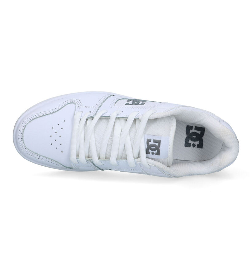 DC Shoes Manteca 4 Baskets en Blanc pour hommes (319568)