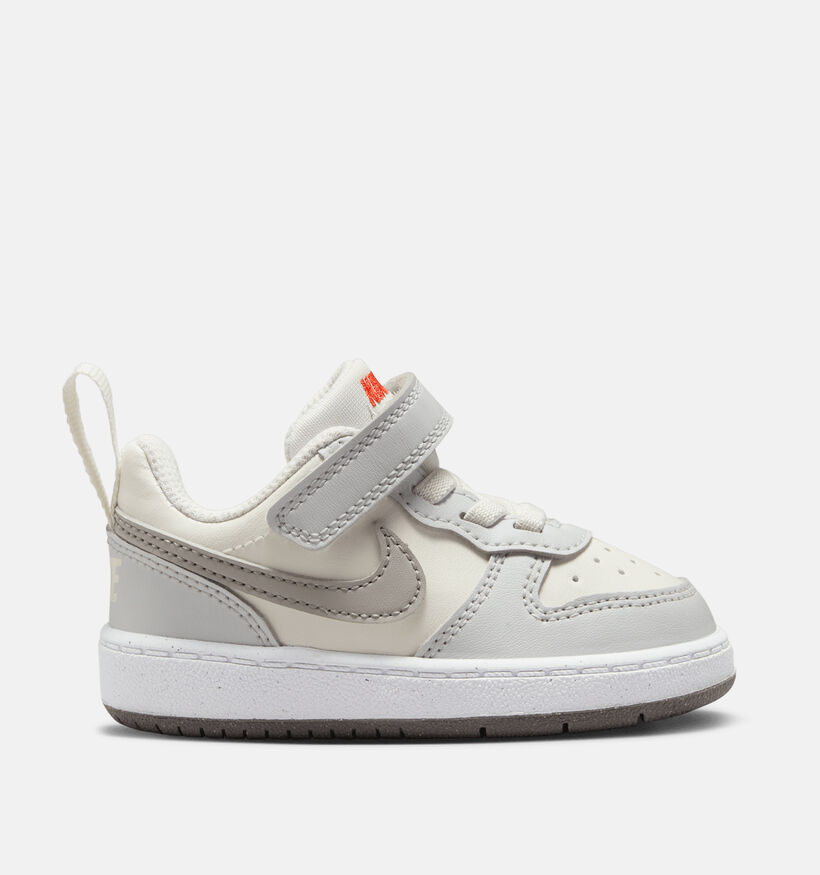 Nike Court Borough Low 2 Baskets basses en Taupe pour garçons, filles (357234)