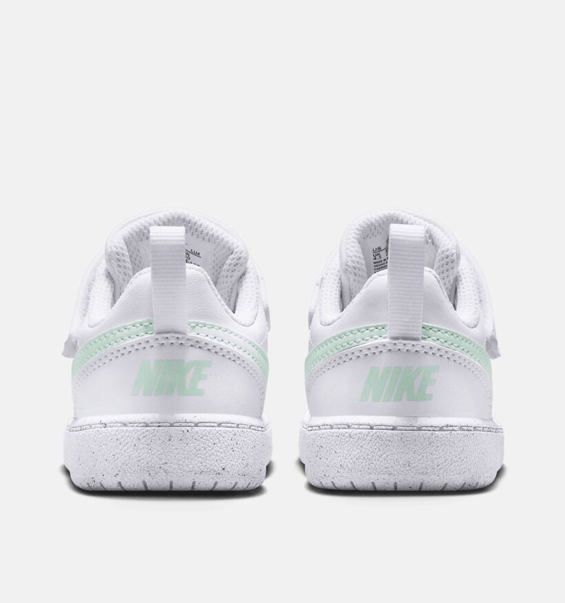Nike Court Borough Low Baskets pour b&eacute;b&eacute; en Blanc pour filles, gar&ccedil;ons (373422)