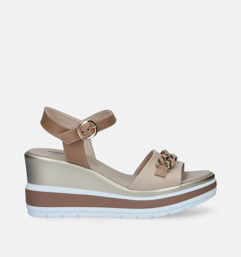 NeroGiardini Sandales talon compensé en Beige pour femmes (339458)