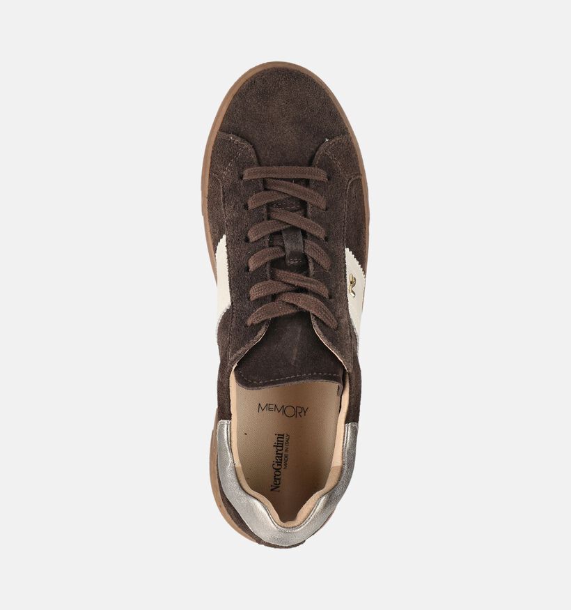 NeroGiardini Donkerbruine Sneakers voor dames (377870) - geschikt voor steunzolen