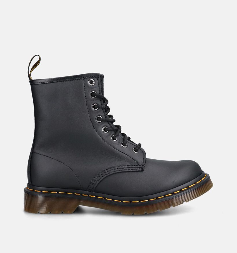 Dr. Martens 1460 Pascal 8 Eye Boots &agrave; lacets en Noir pour femmes (368494) - pour semelles orthop&eacute;diques