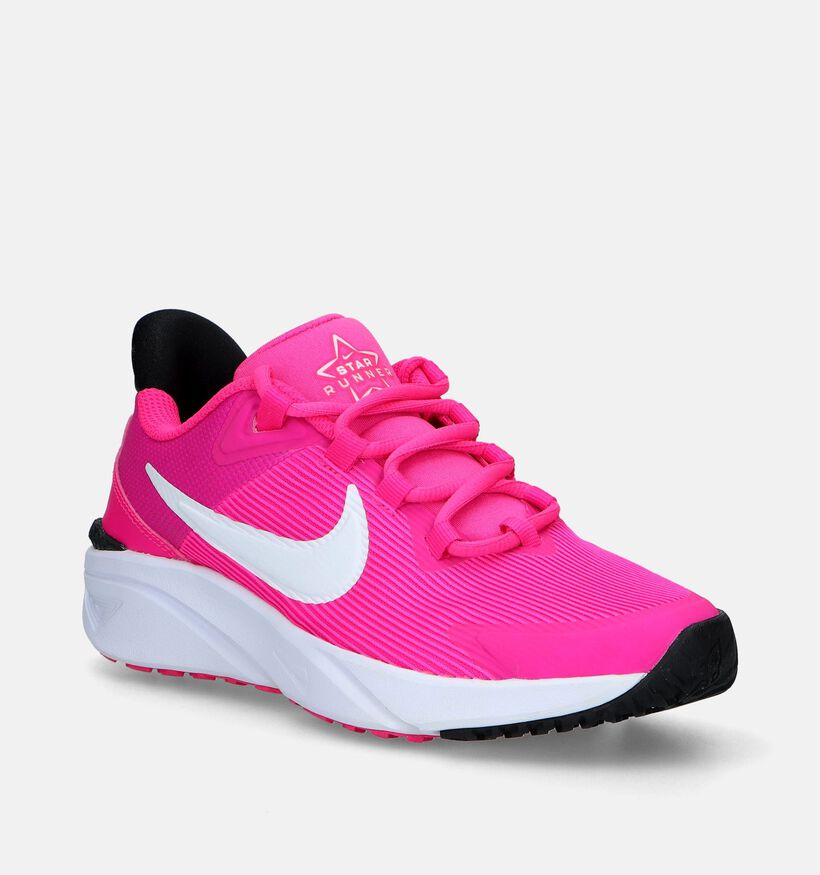 Nike Star Runner 4 Baskets en Fuchsia pour filles (345963)