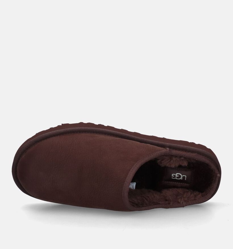 UGG Classic Pantoufles en Marron pour hommes (341410)