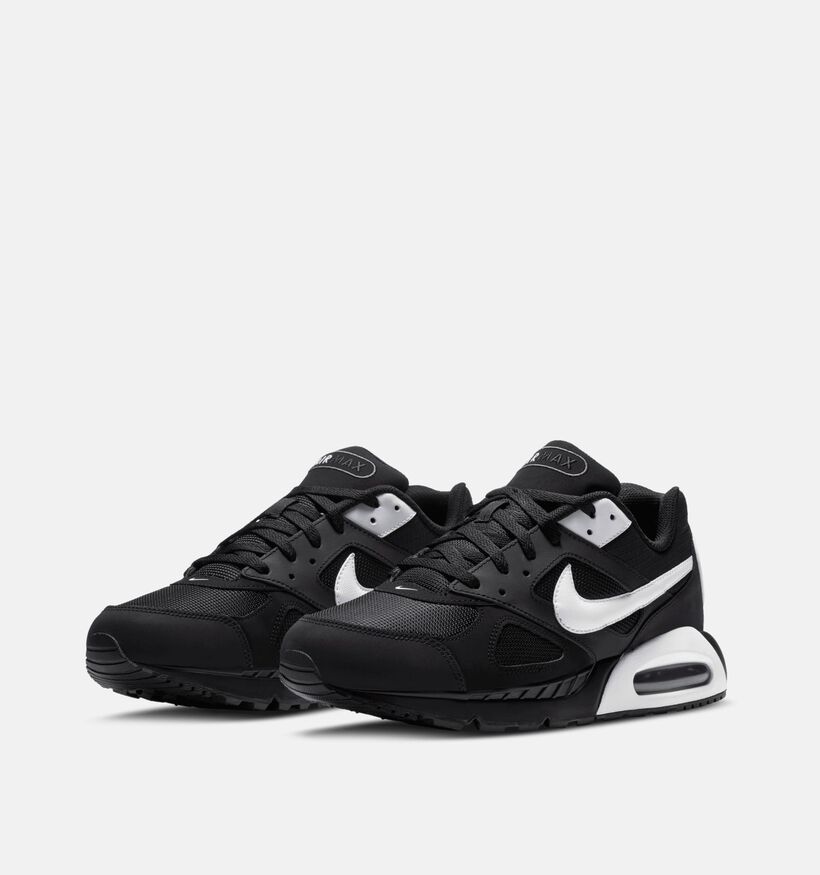 Nike Air Max IVO Baskets en Noir pour hommes, gar&ccedil;ons (373115)
