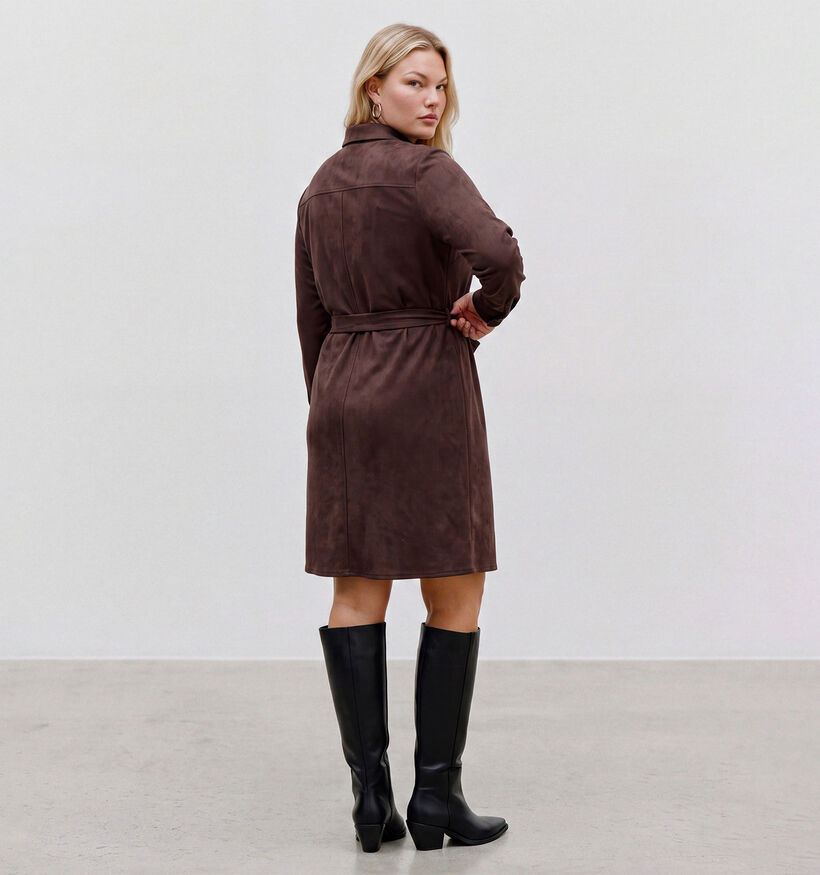 Vero Moda Curve Katty Robe mi-longue en Brun fonc&eacute; pour femmes (381436)