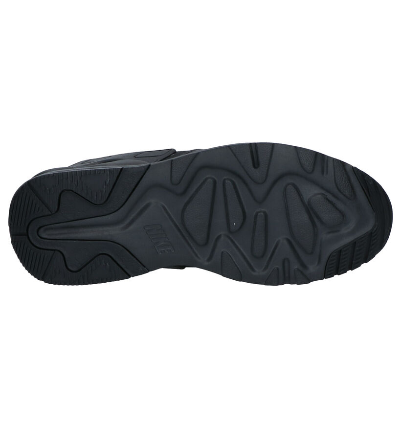 Nike Victory Baskets en Noir en simili cuir (261689)