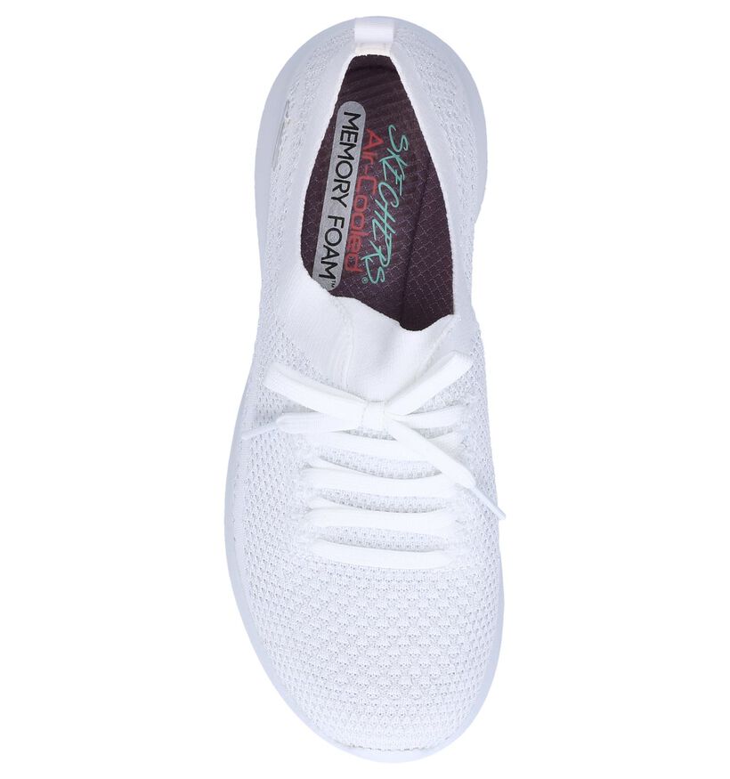 Skechers Ultra Flex Beige Sneakers in stof (291956)