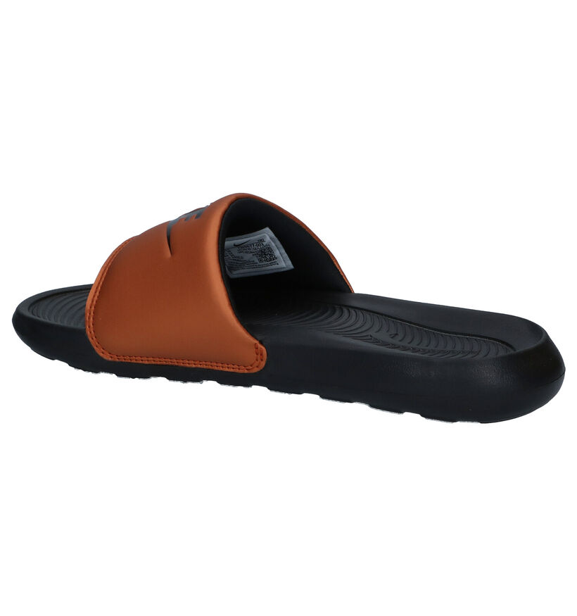 Nike Victori One Claquettes de piscine en Jaune pour femmes (302553)