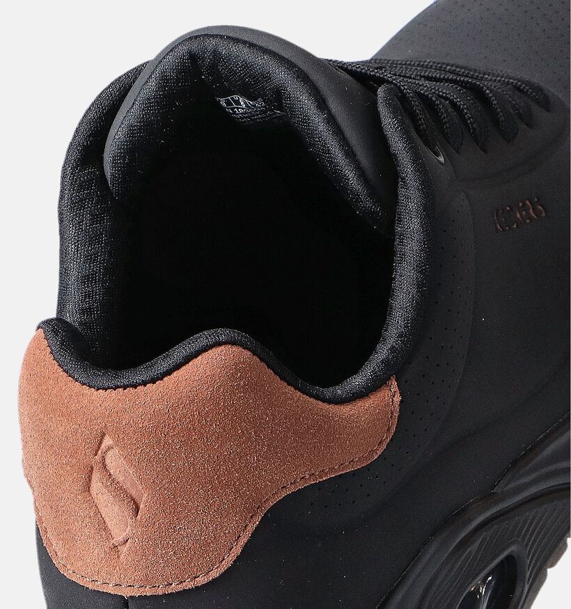Skechers  Uno Suited On Air Baskets en Noir pour hommes (364188)