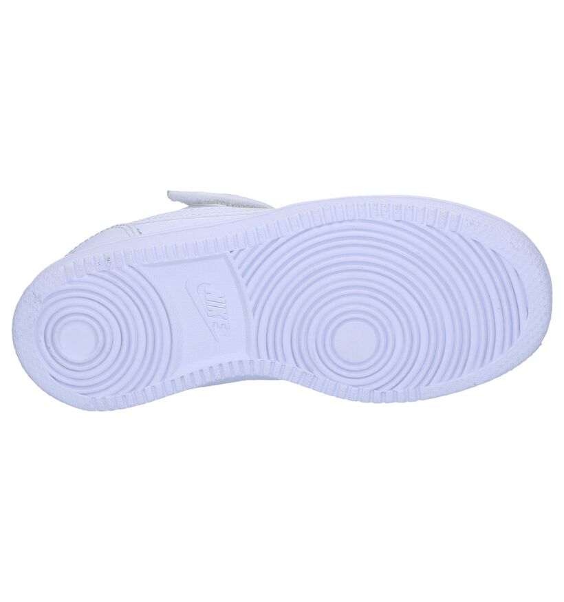 Nike Court Borough Low Baskets en Blanc en cuir (293604)