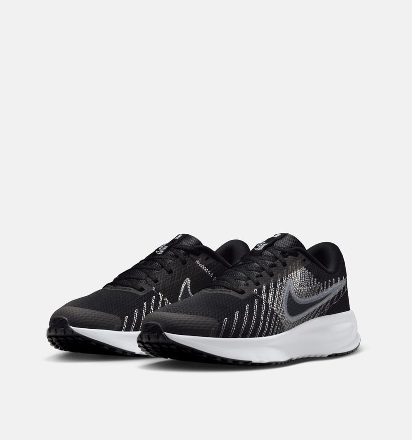 Nike Run Defy Baskets en Noir pour femmes (355823)